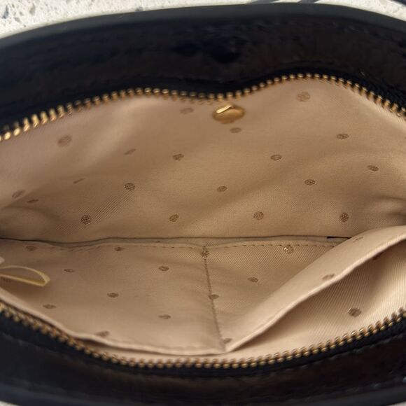 Kate Spade Black 100% Leather Quilted Wristlet zipper Closure Minimalist Chic - Picture 5 of 8